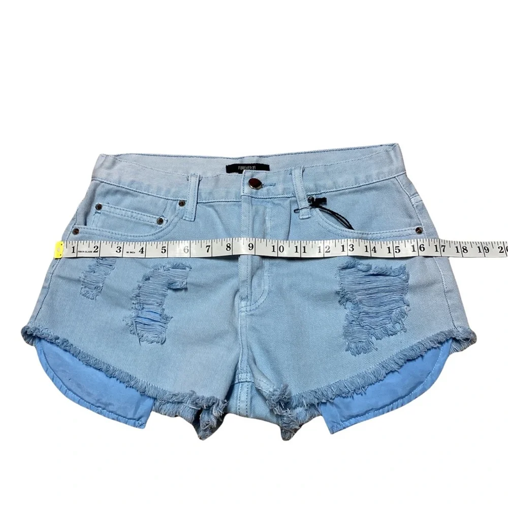 Forever 21 Jean Shorts Women’s 27 Casual Denim Distressed High Rise Button Fly